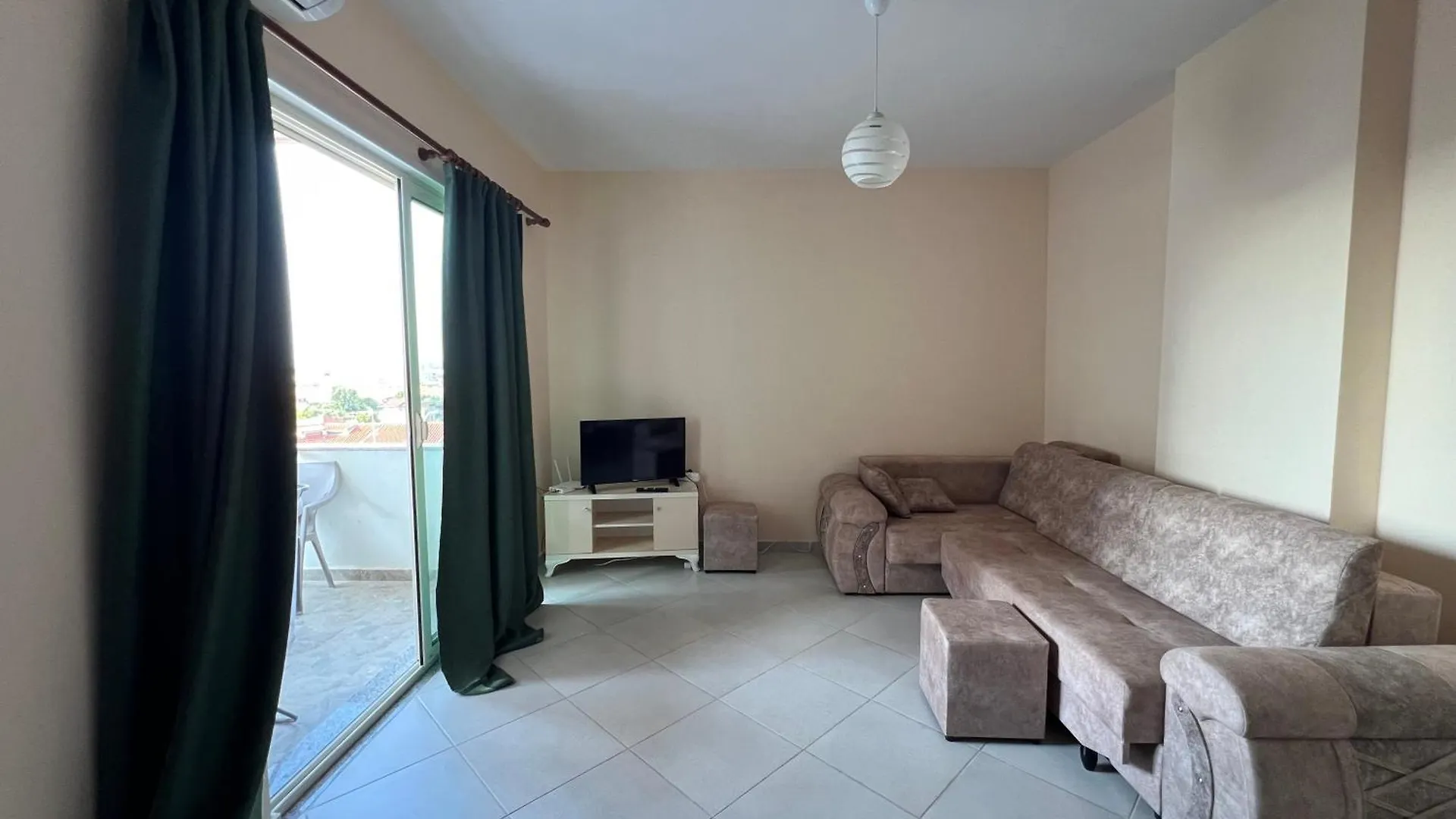 Durres Beach Apartment 0*,  Albanien